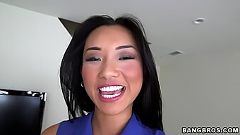 Remaja Asia Alina Li Memberikan Blowjob Besar Kepada Brannon Rhoades Dalam Video Bangbros